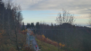 Skiareál Troják - Troják, Maruška - odpočivadlo HM52 - 4.11.2025 v 08:04 Skiareál Troják - Troják, Maruška - odpočivadlo HM52 - 4.11.2025 v 08:04