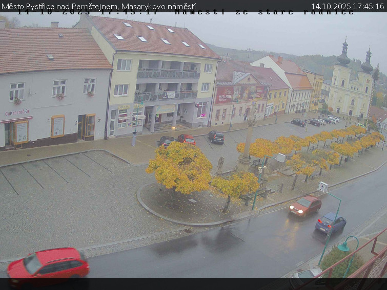 Město Bystřice nad Pernštejnem - Masarykovo náměstí - 14.10.2025 v 17:45 Město Bystřice nad Pernštejnem - Masarykovo náměstí - 14.10.2025 v 17:45