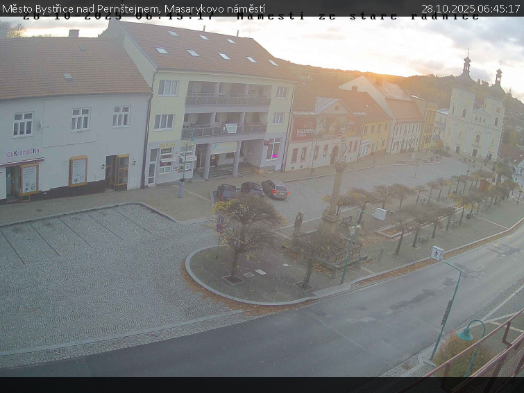 Město Bystřice nad Pernštejnem - Masarykovo náměstí  - 28.10.2025 v 06:45 Město Bystřice nad Pernštejnem - Masarykovo náměstí  - 28.10.2025 v 06:45