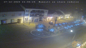 Město Bystřice nad Pernštejnem - Masarykovo náměstí - 17.12.2025 v 21:45 Město Bystřice nad Pernštejnem - Masarykovo náměstí - 17.12.2025 v 21:45