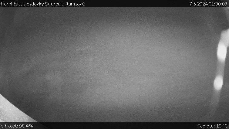 Skiarena R3 Ramzová - Horní část sjezdovky Skiareálu Ramzová - 7.5.2024 v 01:00