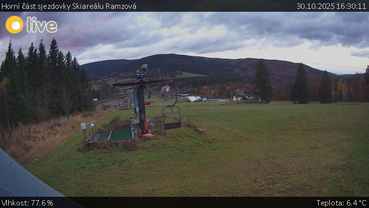 Horské atrakce Ramzová - Horní část sjezdovky Skiareálu Ramzová - 30.10.2025 v 16:30 Horské atrakce Ramzová - Horní část sjezdovky Skiareálu Ramzová - 30.10.2025 v 16:30