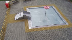 Children's paddling pool