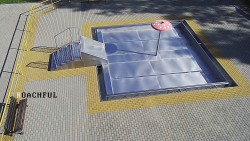 Children's paddling pool