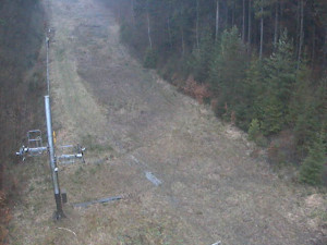 Skiareál Troják - Kamera na svahu B, nástup vleku - 24.2.2023 v 17:09