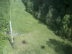 Skiareál Troják - Kamera na svahu B, nástup vleku - 31.5.2023 v 09:09