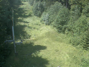 Skiareál Troják - Kamera na svahu B, nástup vleku - 15.7.2024 v 14:09 Skiareál Troják - Kamera na svahu B, nástup vleku - 15.7.2024 v 14:09