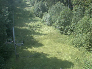 Skiareál Troják - Kamera na svahu B, nástup vleku - 15.7.2024 v 15:09 Skiareál Troják - Kamera na svahu B, nástup vleku - 15.7.2024 v 15:09