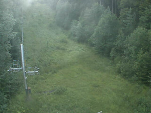 Skiareál Troják - Kamera na svahu B, nástup vleku - 15.7.2024 v 19:09 Skiareál Troják - Kamera na svahu B, nástup vleku - 15.7.2024 v 19:09