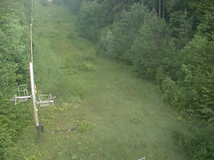 Skiareál Troják - Kamera na svahu B, nástup vleku - 1.6.2025 v 06:09 Skiareál Troják - Kamera na svahu B, nástup vleku - 1.6.2025 v 06:09