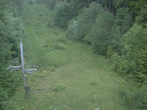 Skiareál Troják - Kamera na svahu B, nástup vleku - 1.6.2025 v 18:09 Skiareál Troják - Kamera na svahu B, nástup vleku - 1.6.2025 v 18:09