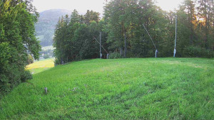 Skiareál Karolinka - Prostřední část sjezdovky a snowpark - 14.6.2025 v 05:02 Skiareál Karolinka - Prostřední část sjezdovky a snowpark - 14.6.2025 v 05:02