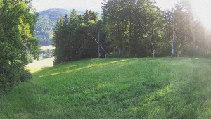 Skiareál Karolinka - Prostřední část sjezdovky a snowpark - 14.6.2025 v 06:32 Skiareál Karolinka - Prostřední část sjezdovky a snowpark - 14.6.2025 v 06:32