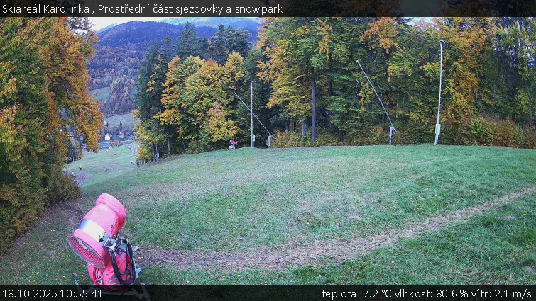 Skiareál Karolinka - Prostřední část sjezdovky a snowpark - 18.10.2025 v 10:55 Skiareál Karolinka - Prostřední část sjezdovky a snowpark - 18.10.2025 v 10:55