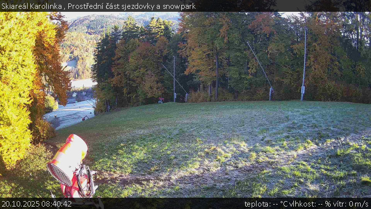 Skiareál Karolinka - Prostřední část sjezdovky a snowpark - 20.10.2025 v 08:40 Skiareál Karolinka - Prostřední část sjezdovky a snowpark - 20.10.2025 v 08:40