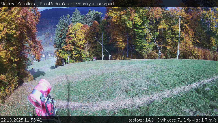 Skiareál Karolinka - Prostřední část sjezdovky a snowpark - 22.10.2025 v 11:55 Skiareál Karolinka - Prostřední část sjezdovky a snowpark - 22.10.2025 v 11:55