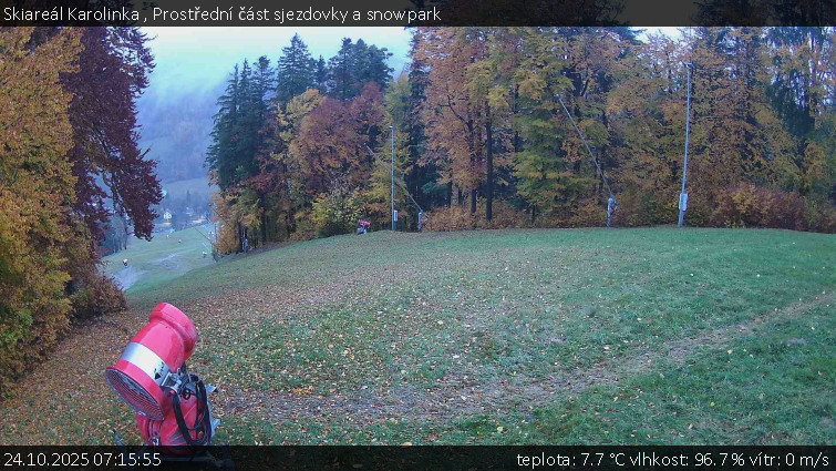 Skiareál Karolinka - Prostřední část sjezdovky a snowpark - 24.10.2025 v 07:15 Skiareál Karolinka - Prostřední část sjezdovky a snowpark - 24.10.2025 v 07:15