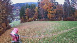 Prostřední část sjezdovky a snowpark