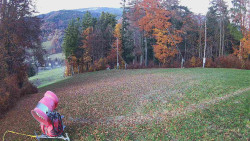 Prostřední část sjezdovky a snowpark