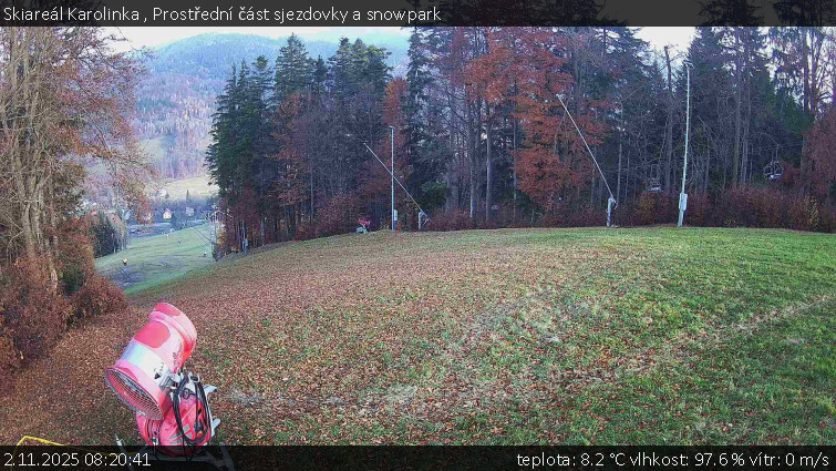 Skiareál Karolinka - Prostřední část sjezdovky a snowpark - 2.11.2025 v 08:20 Skiareál Karolinka - Prostřední část sjezdovky a snowpark - 2.11.2025 v 08:20