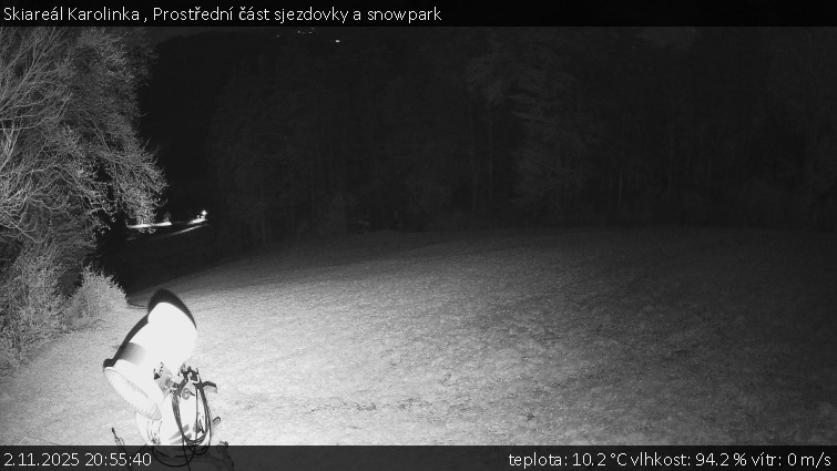 Skiareál Karolinka - Prostřední část sjezdovky a snowpark - 2.11.2025 v 20:55 Skiareál Karolinka - Prostřední část sjezdovky a snowpark - 2.11.2025 v 20:55