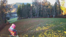 Prostřední část sjezdovky a snowpark