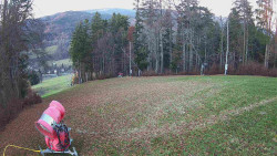 Prostřední část sjezdovky a snowpark