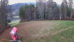 Prostřední část sjezdovky a snowpark