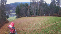 Prostřední část sjezdovky a snowpark