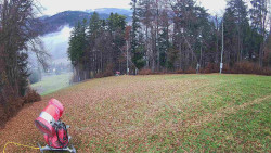 Prostřední část sjezdovky a snowpark