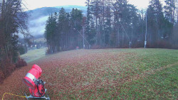 Prostřední část sjezdovky a snowpark