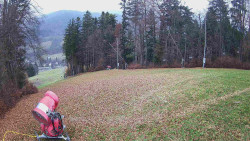 Prostřední část sjezdovky a snowpark