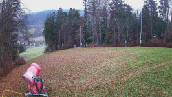 Prostřední část sjezdovky a snowpark