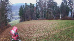 Prostřední část sjezdovky a snowpark