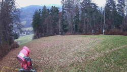 Prostřední část sjezdovky a snowpark