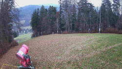 Prostřední část sjezdovky a snowpark