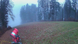 Prostřední část sjezdovky a snowpark