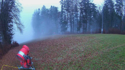 Prostřední část sjezdovky a snowpark