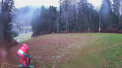 Prostřední část sjezdovky a snowpark