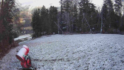 Prostřední část sjezdovky a snowpark