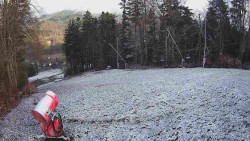 Prostřední část sjezdovky a snowpark
