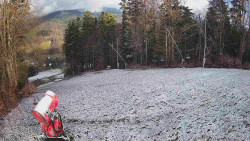 Prostřední část sjezdovky a snowpark