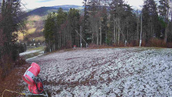 Prostřední část sjezdovky a snowpark