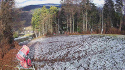 Prostřední část sjezdovky a snowpark