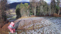 Prostřední část sjezdovky a snowpark