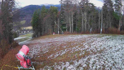 Prostřední část sjezdovky a snowpark