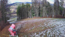 Prostřední část sjezdovky a snowpark