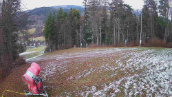 Prostřední část sjezdovky a snowpark