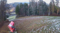 Prostřední část sjezdovky a snowpark