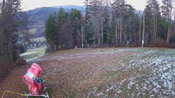 Prostřední část sjezdovky a snowpark